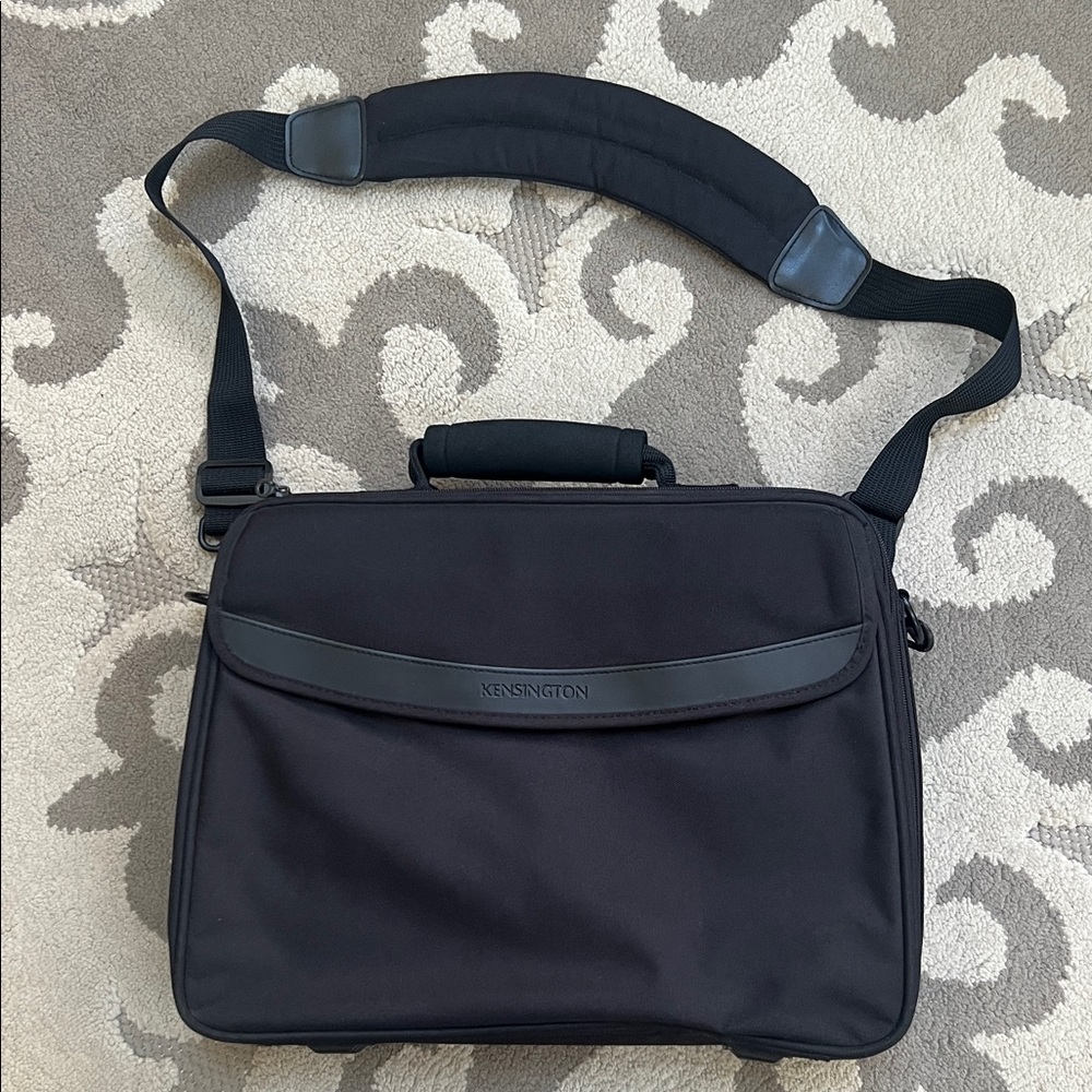 Kensington Surecheck Laptop Bag - Messenger Bag - Briefcase